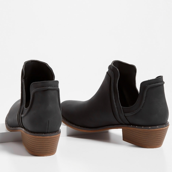 New Studded Chelsea Stacked Heel Ankle Boot W/ Ortholite Comfort By Sonoma - Picture 4 of 5